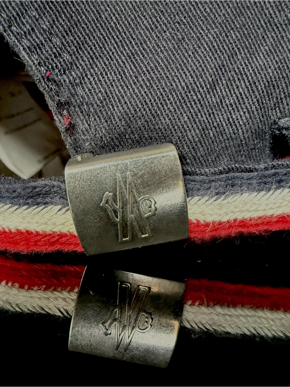 Moncler Navy Cap with Cream Patch and Red Detail - Picture 4 of 6
